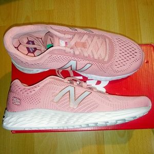 New Balance Fresh Foam Arishi V1- Size 8